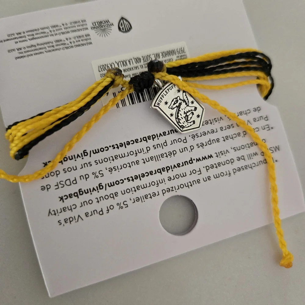 NWT Harry Potter HufflePuff  Bracelet